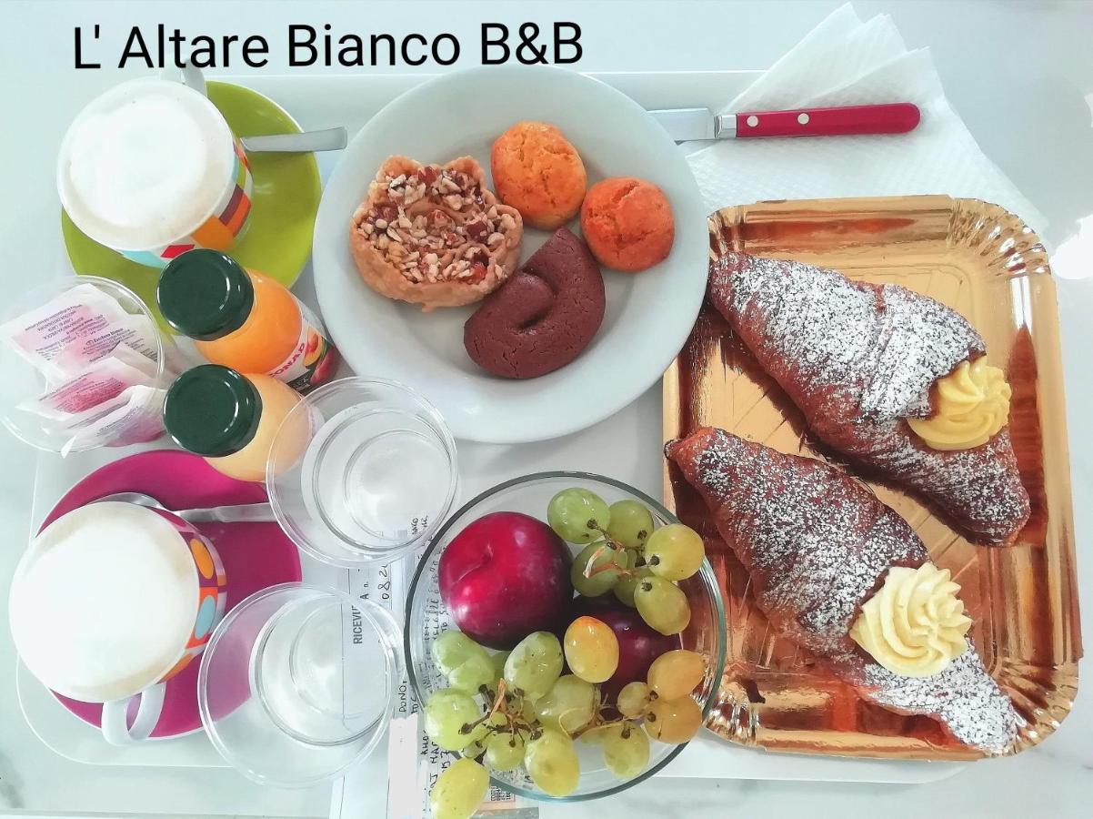 B&B L'Altare Bianco Vieste Exterior foto